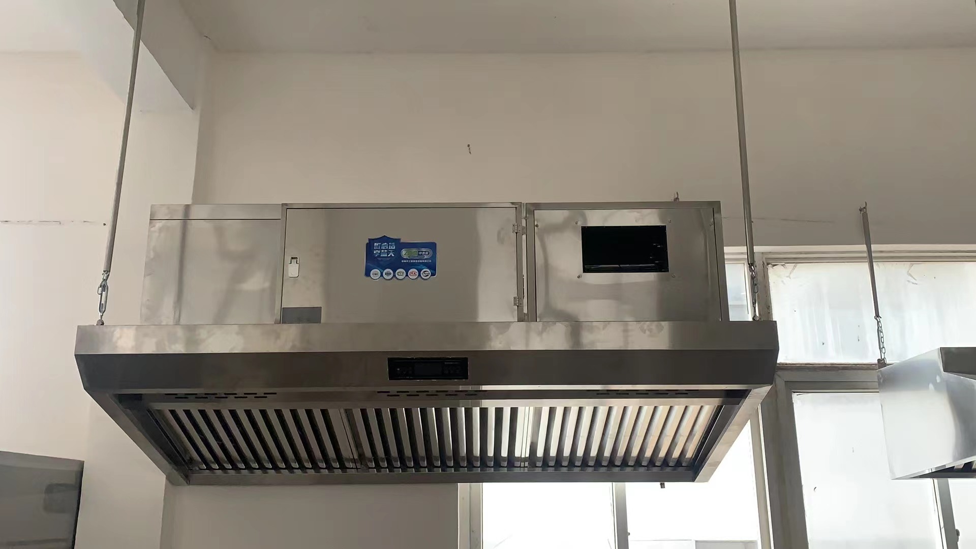 油煙凈化一體機(jī)是否適合所有的廚房環(huán)境？